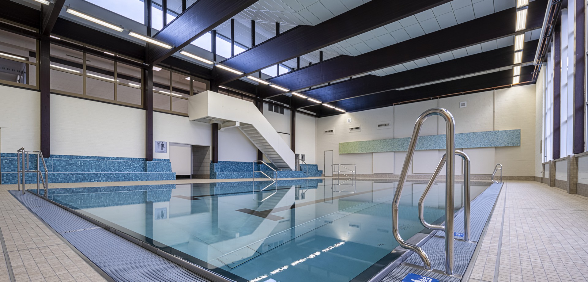 Blick in die Schwimmhalle